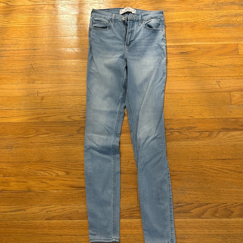 Gently used Hollister Skinny Jeans